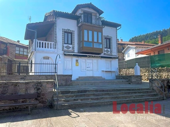 Imagen 1 de Chalet con posibilidad de negocio en Cartes.