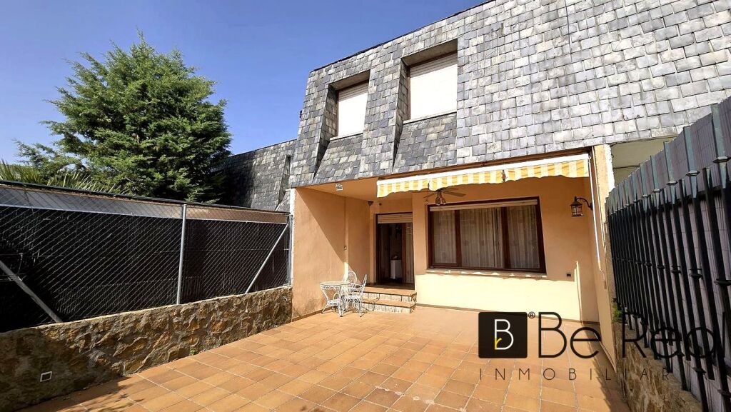 Imagen 2 de ¡EN VENTA! CÓMODO CHALET ADOSADO EN VALDEMORILLO