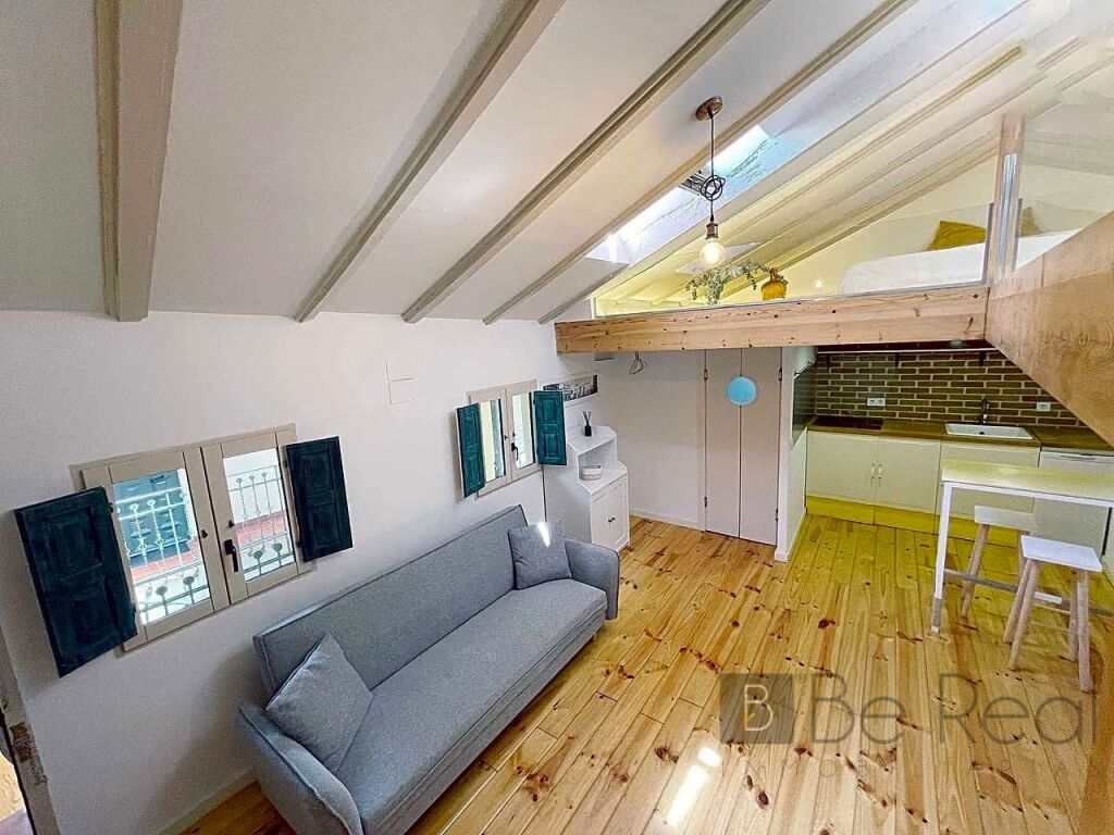Imagen 3 de PISO DE DISEÑO CON REFORMA INTEGRAL EN ALQUILER PARA ESTUDIANTES EN SOL (MADRID)