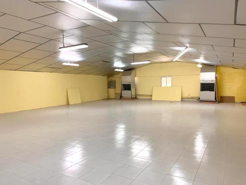 Imagen 3 de NAVE INSDUSTRIAL EN PERFECTAS CONDICIONES EN EL POLÍGONO DE ESTEPONA