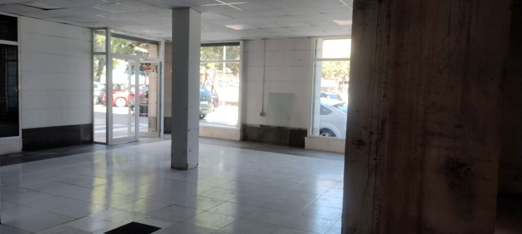 Imagen 2 de Local comercial en Alquiler en Canovelles Barcelona