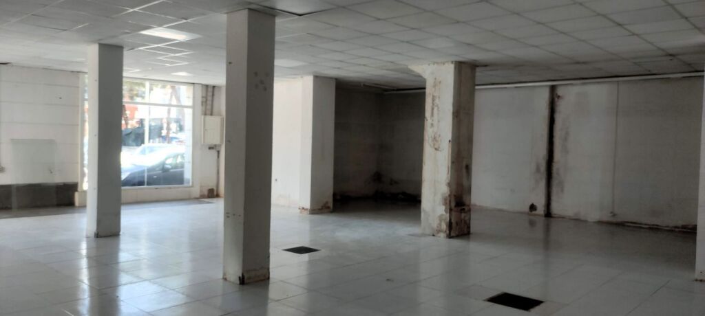 Imagen 4 de Local comercial en Alquiler en Canovelles Barcelona