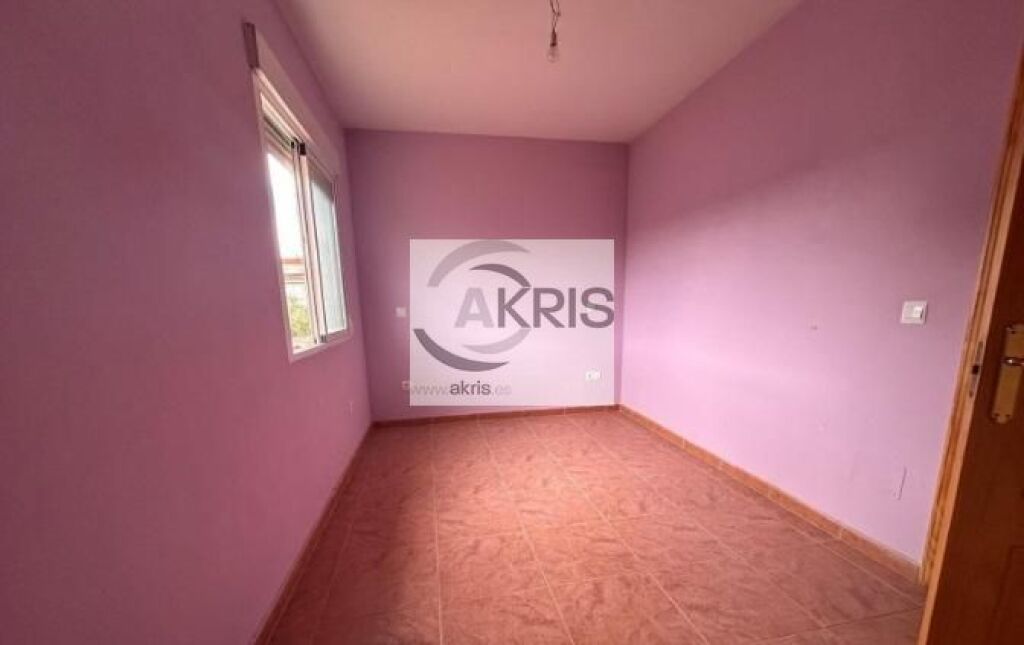 Imagen 4 de CHALET PAREADO EN RECAS