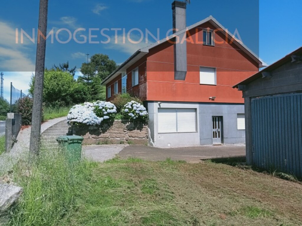 Imagen 2 de Casa-Chalet en Venta en Cerceda La Coruña