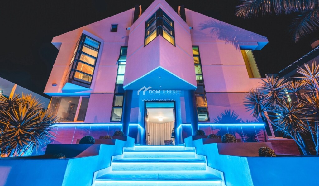 Imagen 2 de Casa-Chalet en Venta en Adeje Santa Cruz de Tenerife