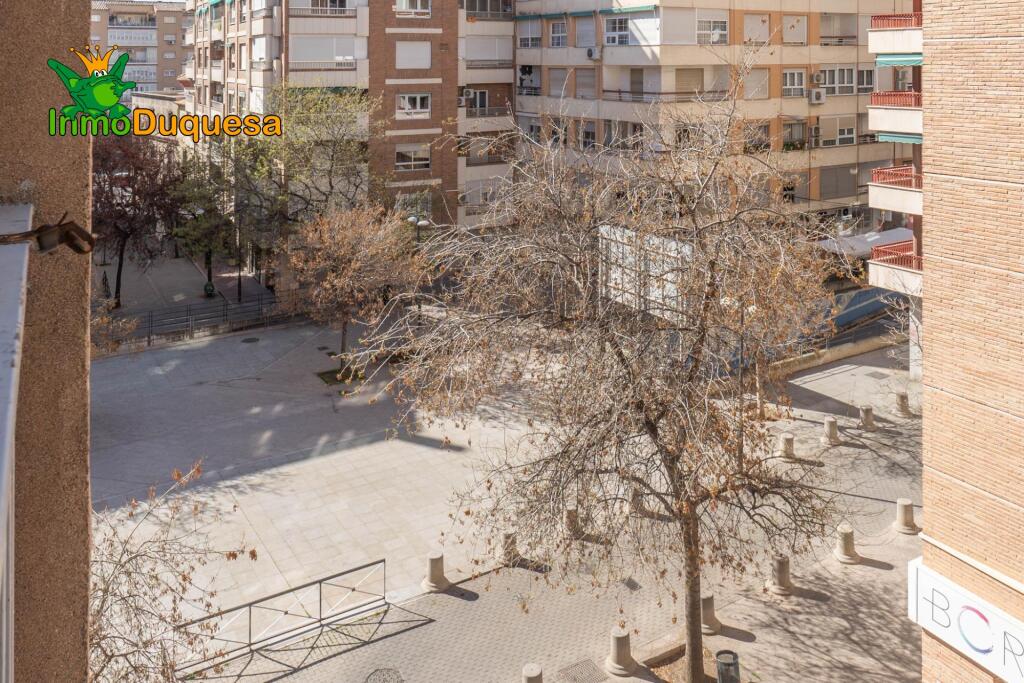 Imagen 2 de PISO EN SAN JUAN DE LETRAN-GRANADA