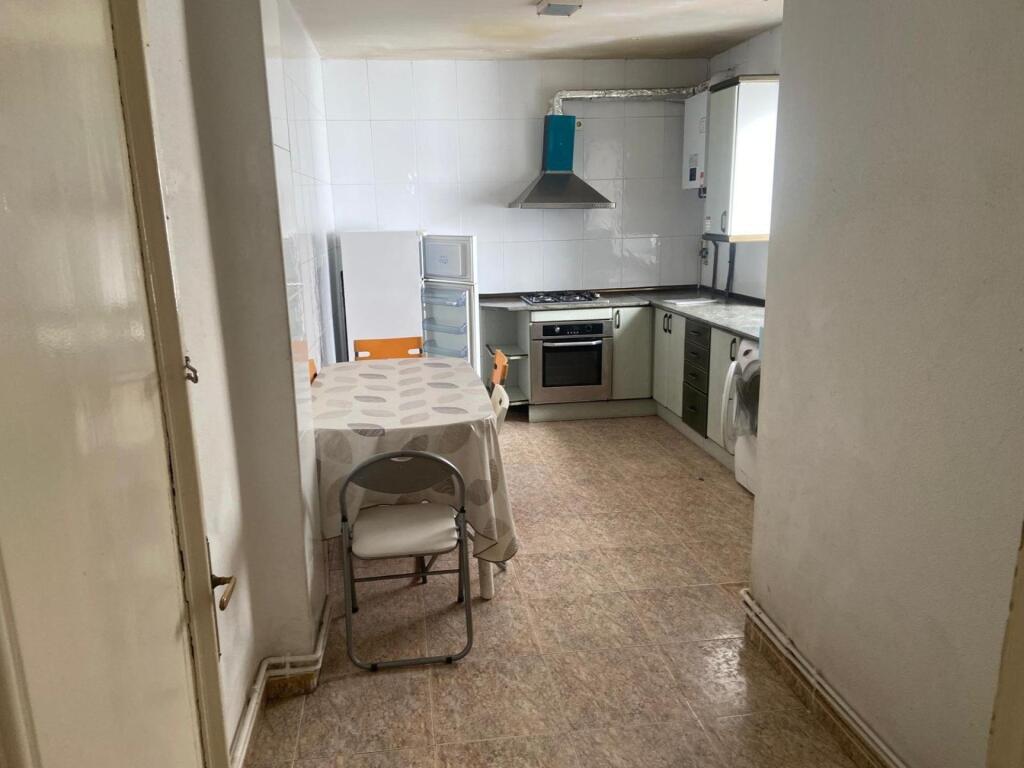 Imagen 2 de PISO EN VENTA EN CALLE PADRE FRANCISCO SUAREZ    ¡¡¡GRAN OPORTUNIDAD !!!