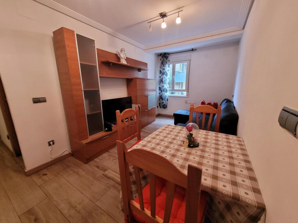 Imagen 3 de OPORTUNIDAD!!! SE VENDE PISO EN ARZOBISPO MARCELO GONZALEZ
