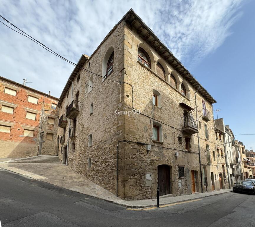 Imagen 2 de ? CASA SEÑORIAL CON MUCHAS POSIBILIDADES PARA FAMILIA