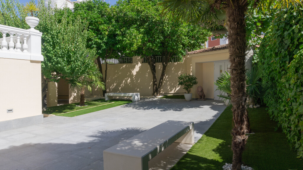 Imagen 2 de Casa-Chalet en Venta en Madrid Madrid UNIVERSIDAD