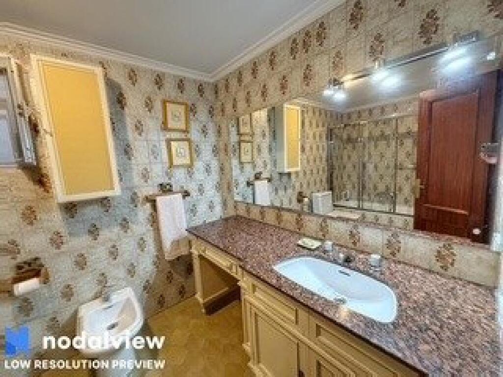 Imagen 4 de EN EL QUIRINAL!!!!  OPORTUNIDAD PARA ADQUIRIR MAGNIFICO PISO EN LA ZONA RESIDENCIAL PREFERIDA PARA VIVIR EN AVILES