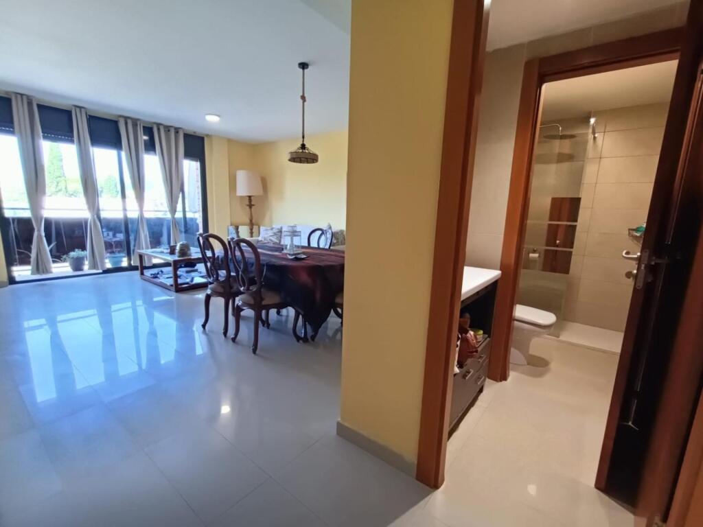 Imagen 2 de Casa de 3 plantas en venta en Pineda de Mar