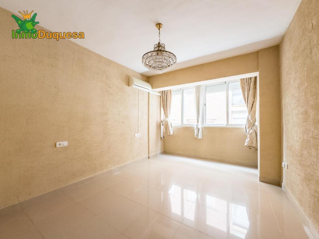 Imagen 3 de Piso REFORMADO de 2 dormitorios y 1 baño