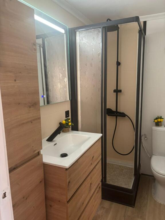 Imagen 3 de Piso reformado y amueblado con jardín a 5 min de la playa - C/ Zona Cala Romaguera