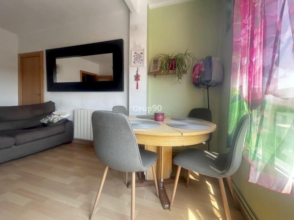 Imagen 2 de ¡Oportunidad en Cappont! Piso acogedor y listo para entrar a vivir