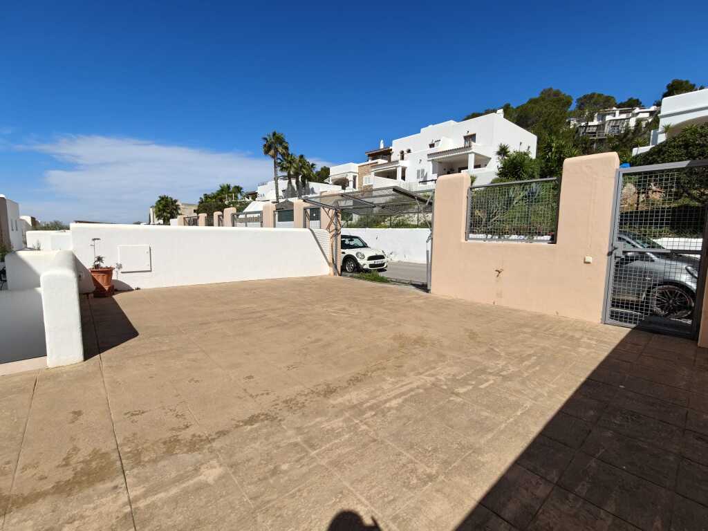Imagen 3 de Adosada en Venta en Cala Vedella Baleares