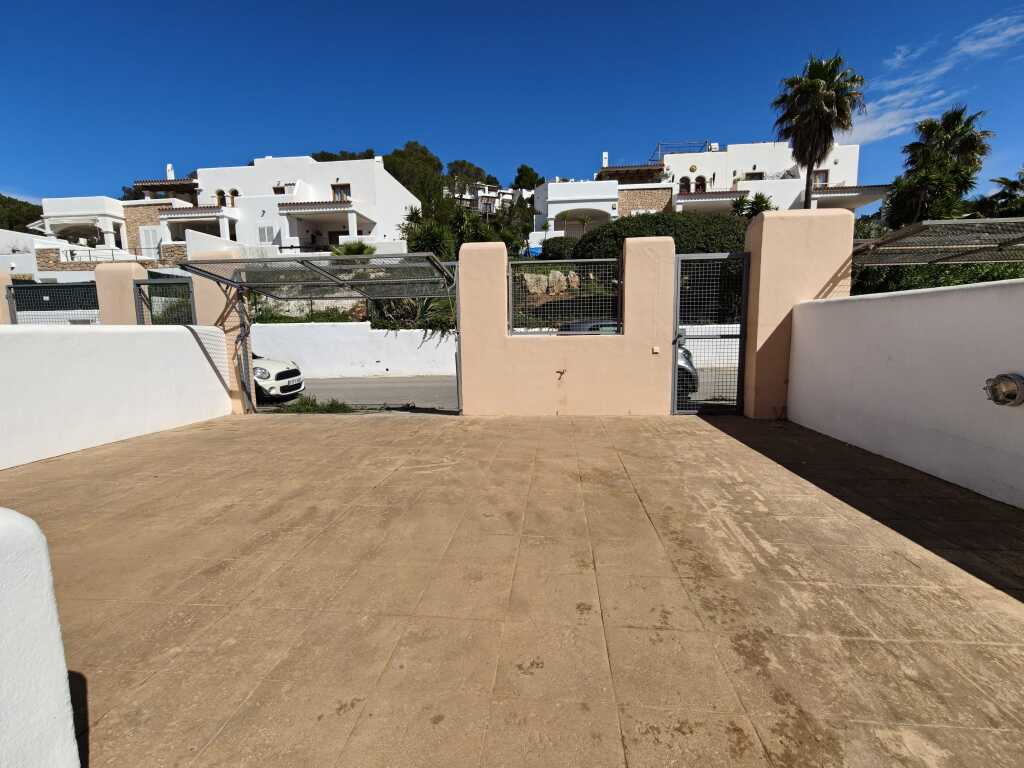Imagen 4 de Adosada en Venta en Cala Vedella Baleares