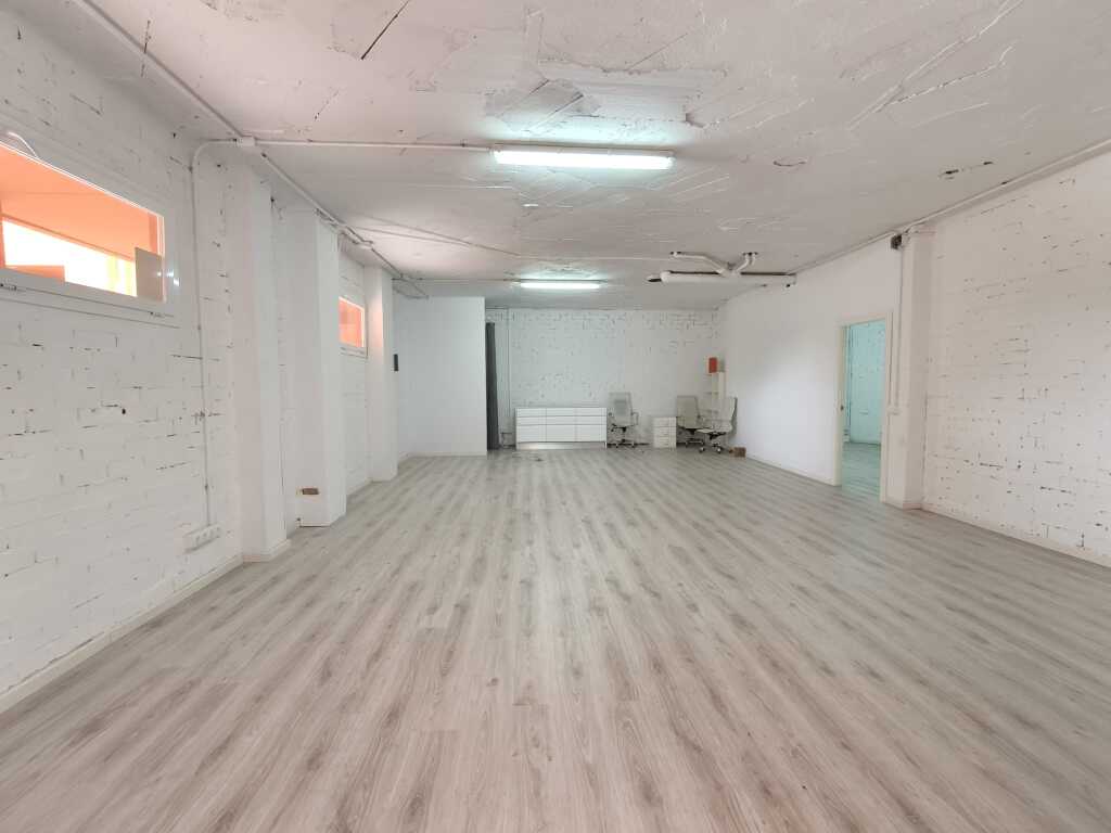 Imagen 2 de Local comercial en Venta en Santa Eulalia Del Rio Baleares