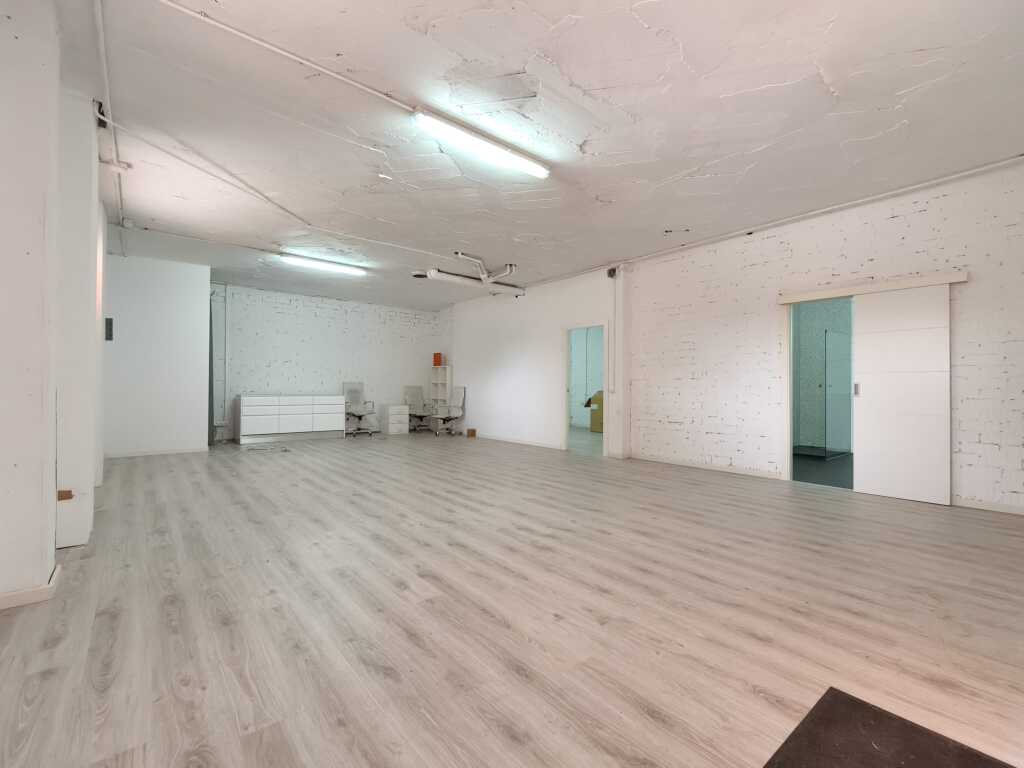 Imagen 4 de Local comercial en Venta en Santa Eulalia Del Rio Baleares