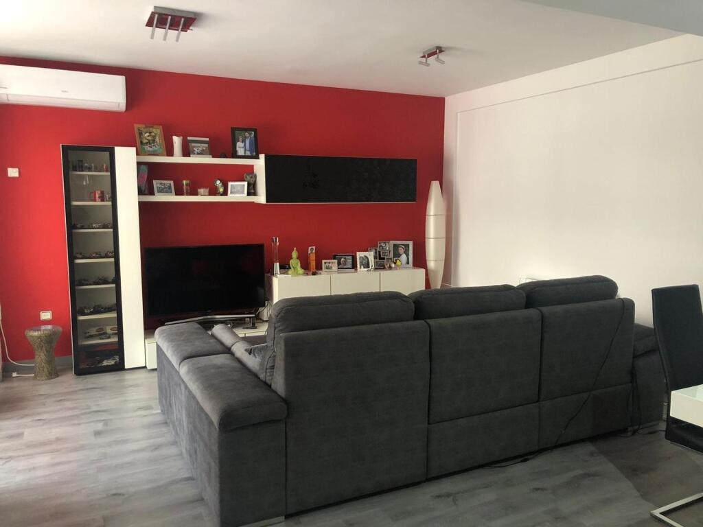 Imagen 4 de ¡Oportunidad en Urbanización Guadiana! Chalet adosado