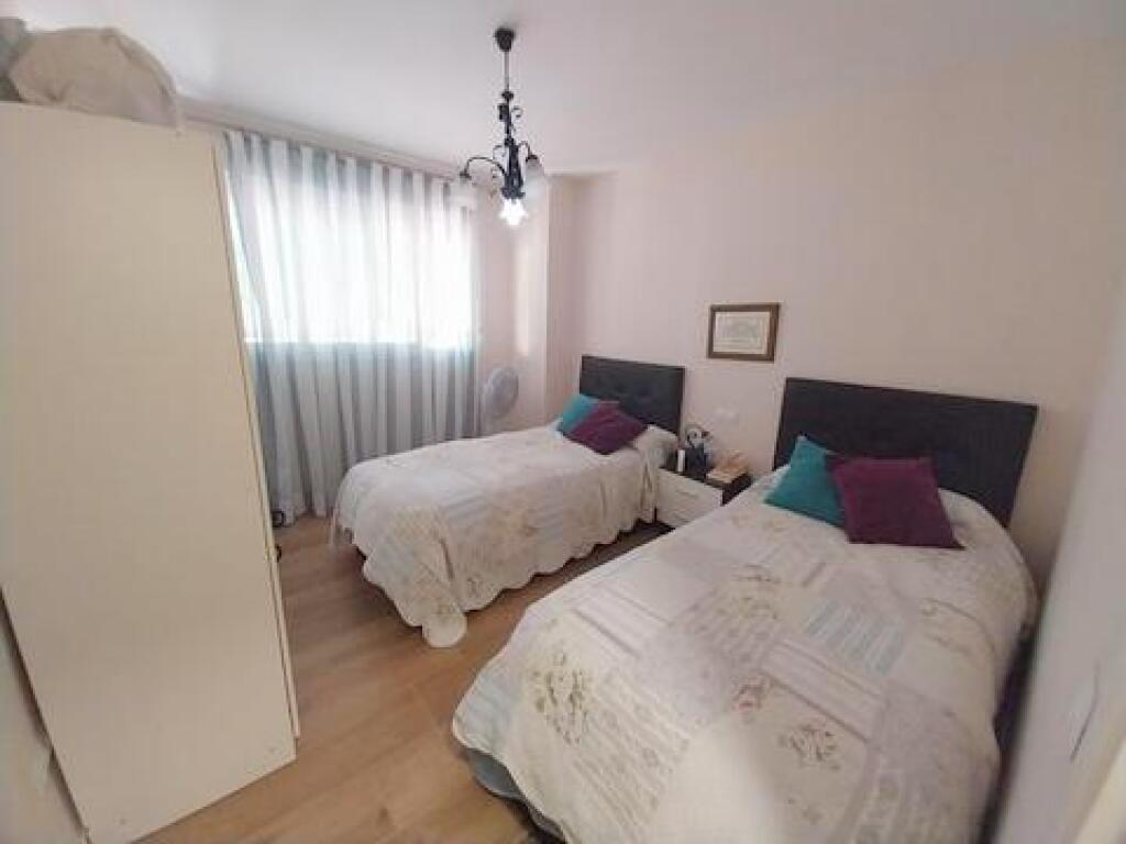 Imagen 3 de PISO DE 3 HABITACIONES REFORMADO Y CERCA DE TODOS LOS SERVICIOS