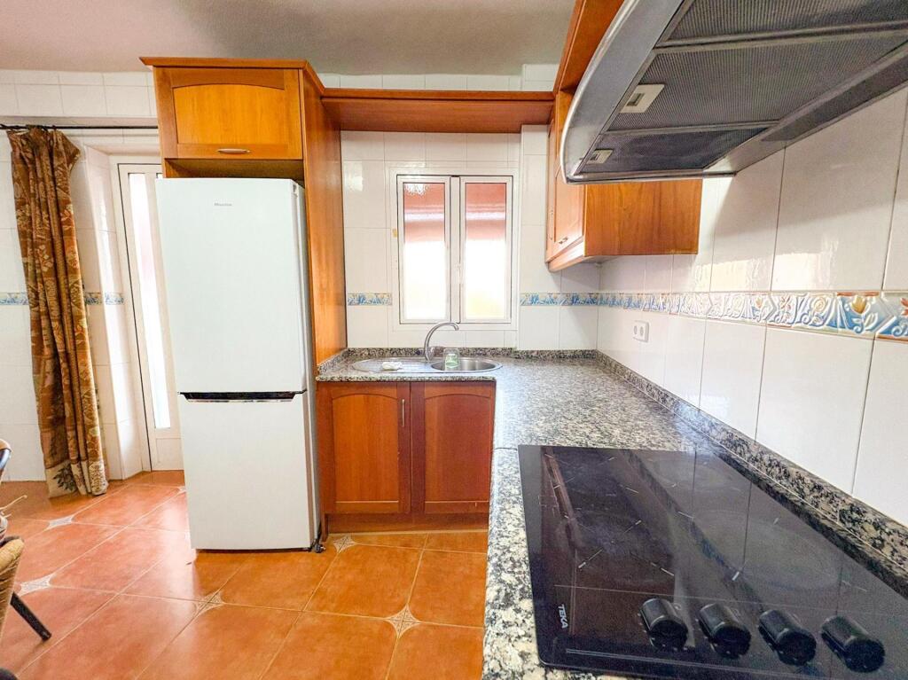 Imagen 3 de Hazlo tuyo: Encantadora casa de dos plantas con patio privado en Molina de Segura.