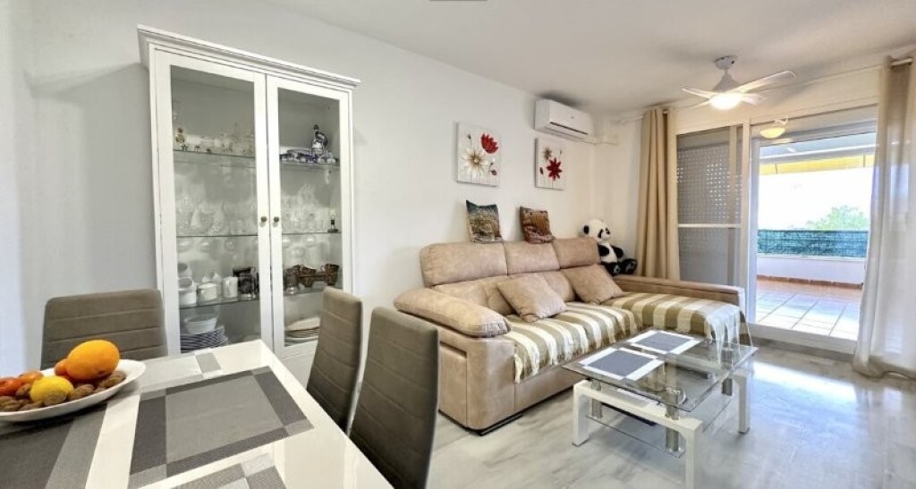 Imagen 2 de ESPECTACULAR VIVIENDA EN VENTA EN CASARES.