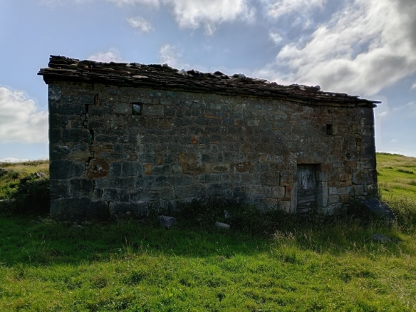 Imagen 3 de Edificio singular en Venta en San Roque De Riomiera Cantabria