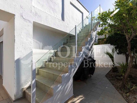 Imagen 2 de Casa-Chalet en Venta en Estepona Málaga