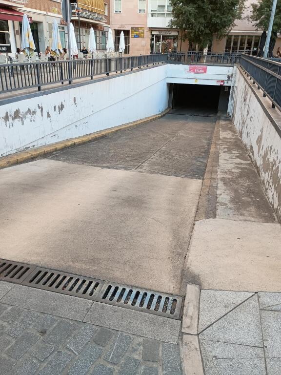 Imagen 3 de Plaza de garaje en cesión de uso.