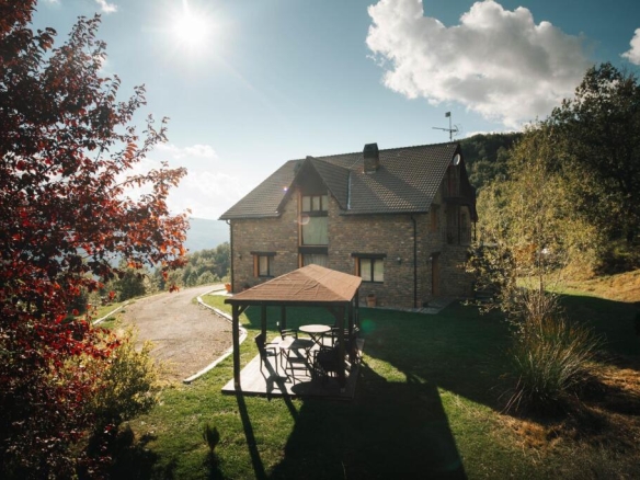 Imagen 2 de CASA RURAL EN PIRINEO