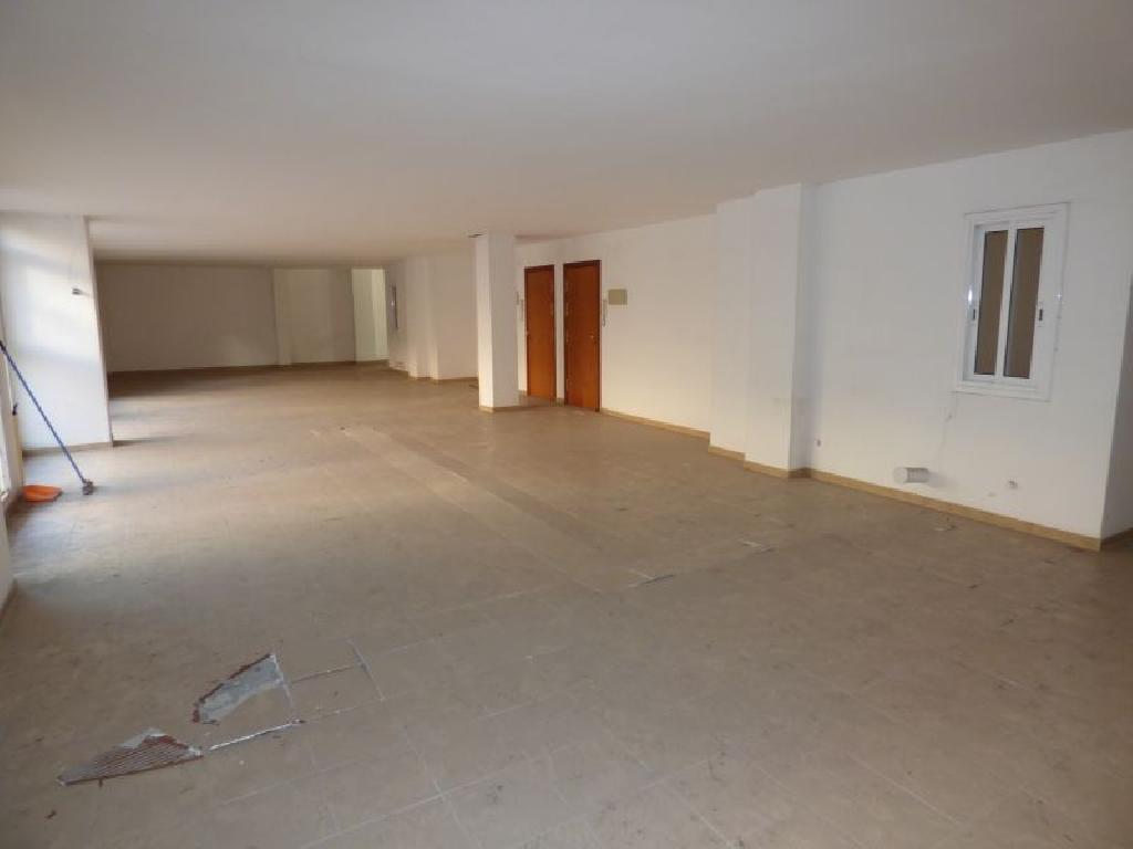 Imagen 2 de LOCAL DIVISIBLE  EN ALQUILER EN ZONA C. BARCELONA DE MANRESA