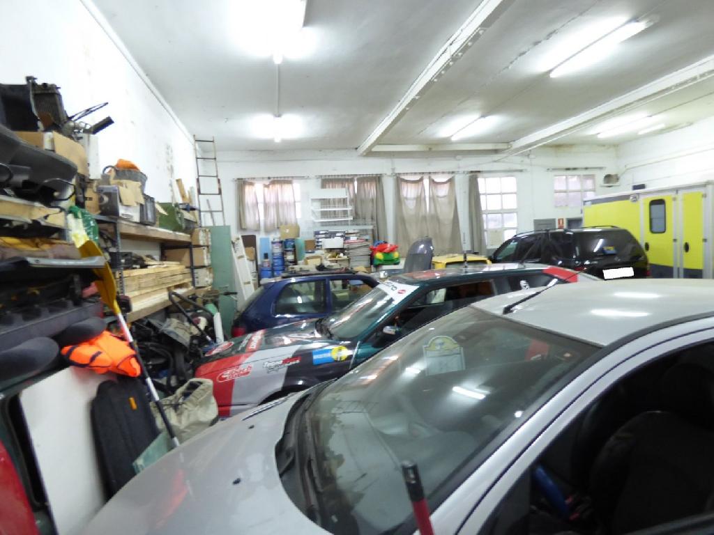 Imagen 3 de NAVE INDUSTRIAL EN VENTA EN EL CASCO URBANO DE MANRESA APTA PARA EDIFICAR
