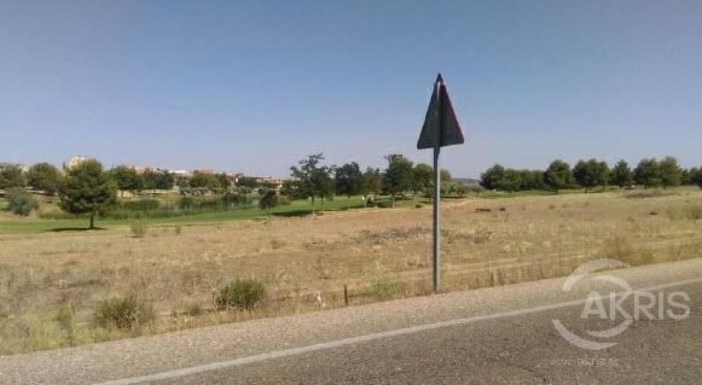 Imagen 2 de Terreno urbano para uso Terciario