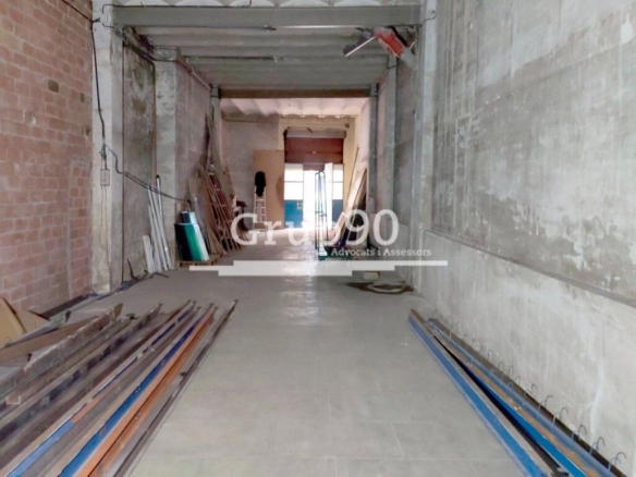 Imagen 2 de LOCAL COMERCIAL  EN ALCALDE COSTA