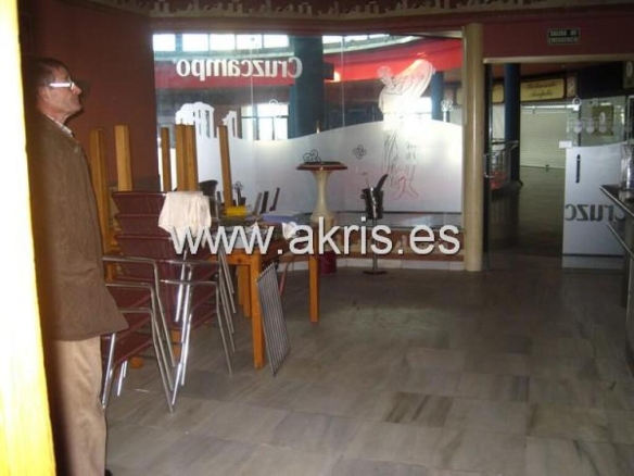 Imagen 3 de ¡¡¡OPORTUNIDAD UNICA!!! ¡¡¡LOCAL EN EL CENTRO DE TOLEDO LISTO PARA FUNCIONAR!!!