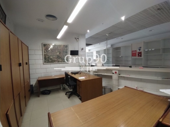 Imagen 3 de LOCAL A PIE DE CALLE EN RONDA-CARREFOUR