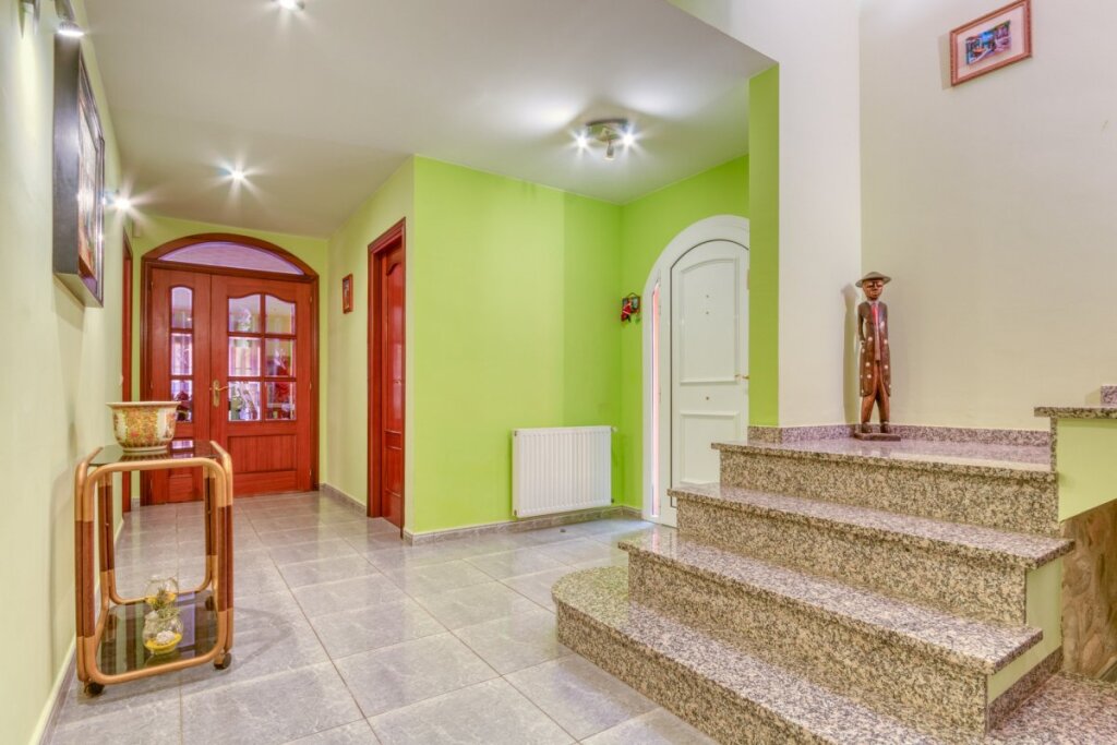 Imagen 2 de Casa Unifamiliar con piscina