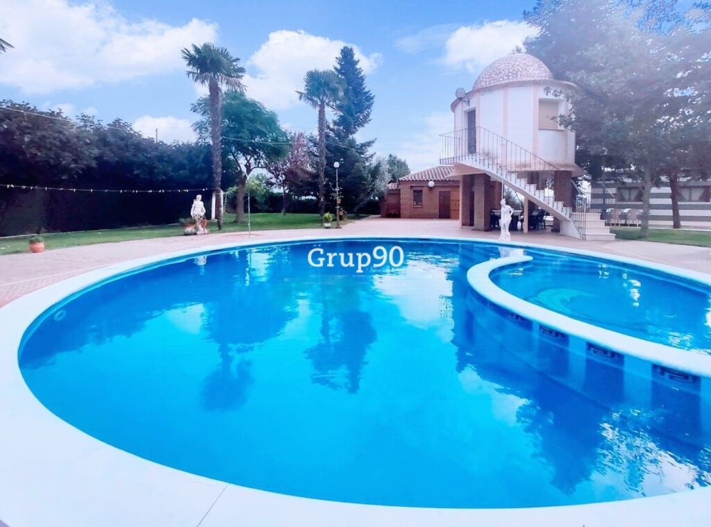BARBACOA  EN PARCELA DE MÁS DE 20.000M2