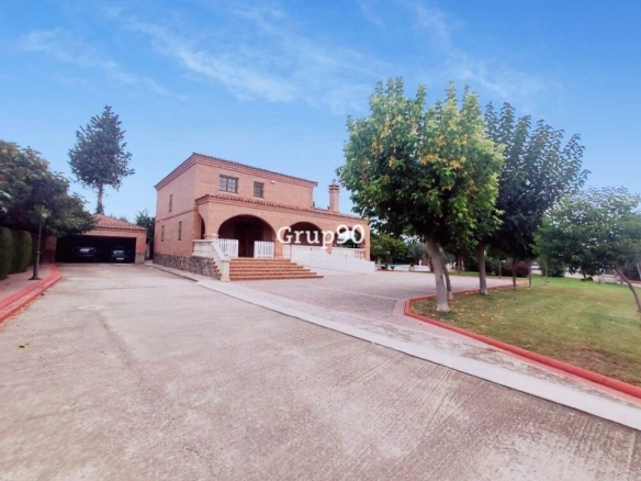 BARBACOA  EN PARCELA DE MÁS DE 20.000M2