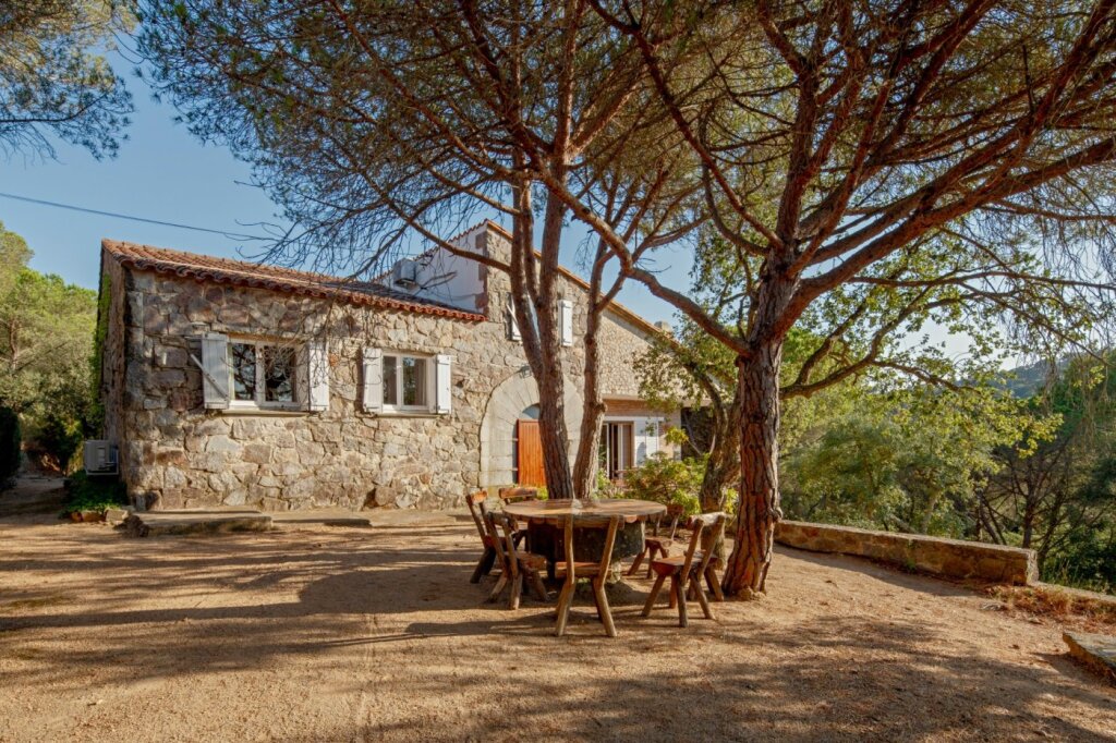 Imagen 4 de Espectacular casa con 2 Hectáreas de terreno y gran piscina en Castell d'Aro/S'Agaró