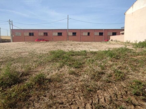 Imagen 2 de Suelo urbano de 2.696m² en Recas