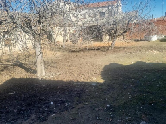 Imagen 2 de CASA-SOLAR EN CENTRO DE BARGAS