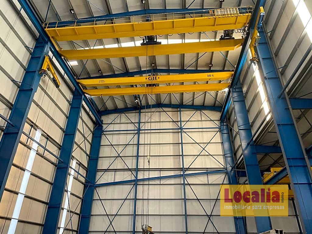Imagen 4 de Gran nave con terreno en Aguilar de Campoo.