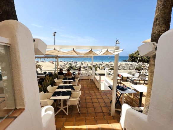 Imagen 3 de TRASPASO DE RESTAURANTE EN PRIMERA LINEA PLAYA DE LOS CRISTIANOS