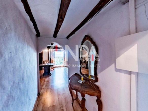 Imagen 2 de IMPRESIONANTE MASIA DE PATRIMONIO CULTURAL EN EL CENTRO DE ESTAVILL CON HUERTO ( VALL FOSCA)