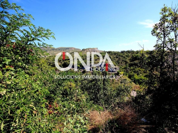 Imagen 4 de 23 hectáreas de terreno en Eroles