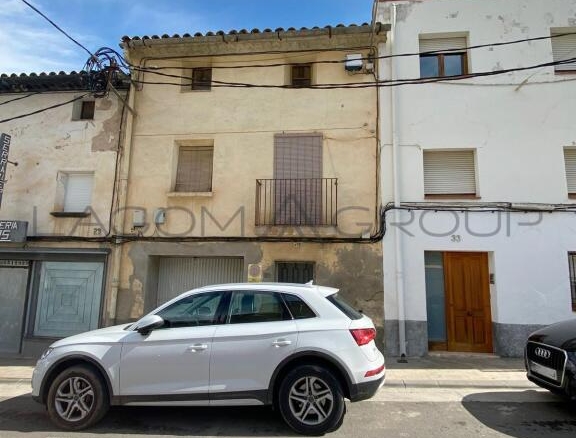 CASA EN EL CENTRO DE ALPICAT!!