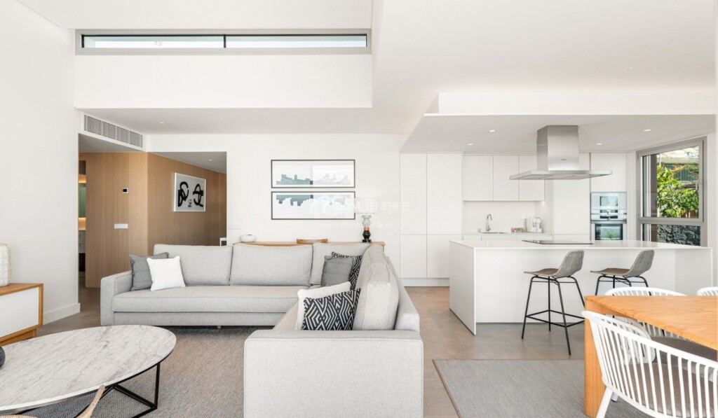 Imagen 3 de Dúplex en Venta en Guia De Isora Santa Cruz de Tenerife