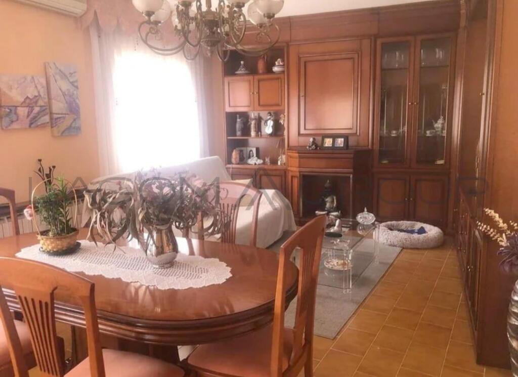 Imagen 2 de CASA CON DOS VIVIENDAS INDEPENDIENTES  EN AGRAMUNT !!